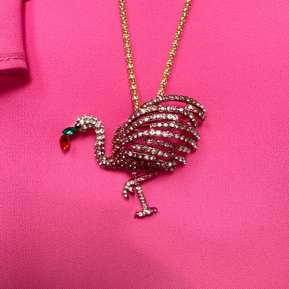 Betsy Johnson Elegant Pink Flamingo Pendant/Pin Necklace - Picture 7 of 8